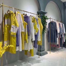 廣州哥弟女裝 2020春夏新款與尾貨批發市場全解析